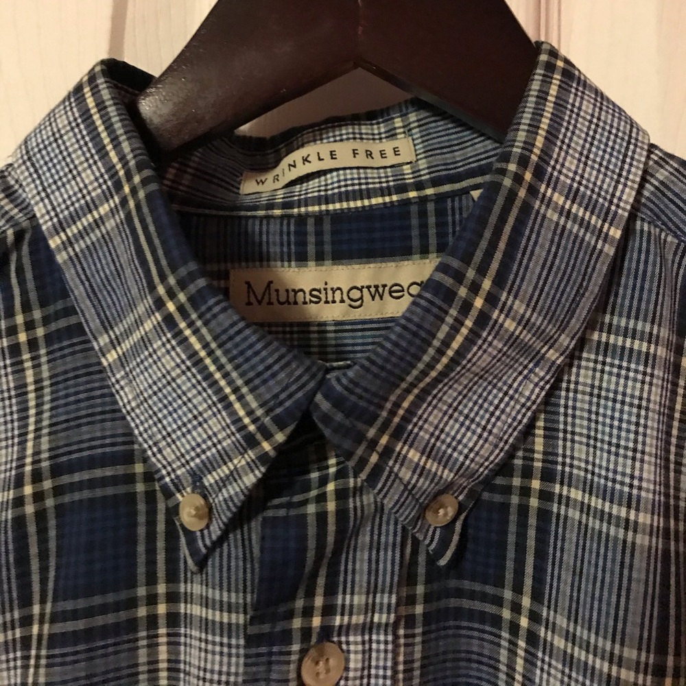 Munsingwear Blue Plaid Button Down Shirt Mens L - Picture 2 of 12